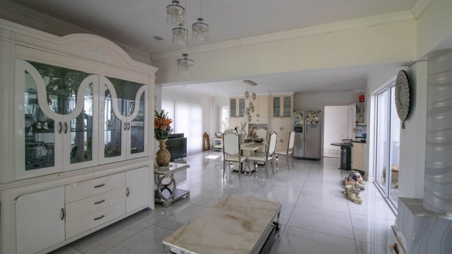 5 Bedroom Property for Sale in Selborne Eastern Cape